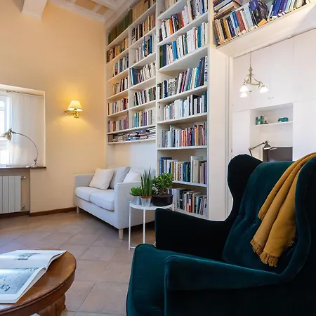 Amazing Campo De' Fiori アパート